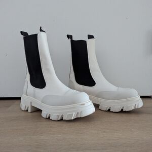Ganni | Cleated Mid Chelsea Boots | White | Size 39